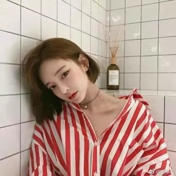 靓仔斗大鳄